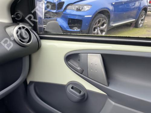 Front right interior door handle CITROËN C1 (PM_, PN_) 1.0 | BP25563100I14  - Image 9