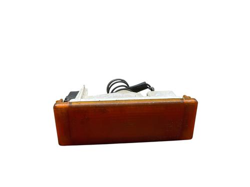Clignoteur links Clignoteur links RENAULT RAPID Box Body/MPV (F40_, G40_) [1985-2001] 36557379 36557379