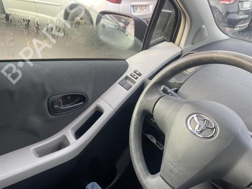 Left front window switch TOYOTA YARIS (_P9_) 1.0 VVT-i (KSP90_, KSP90R) | BP25573597I27  - Image 13