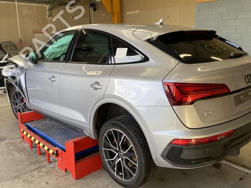 Right taillight AUDI Q5 (FYB, FYG) 40 TDI Mild Hybrid quattro | BP33701519C35 - Image 21