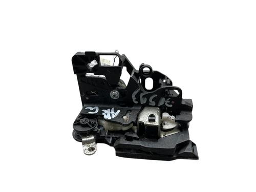 Venstre bagtil lås DACIA SANDERO II 1.0 SCe 75 (B8JC, B8JD, B8NC) (73 hp) 25548685