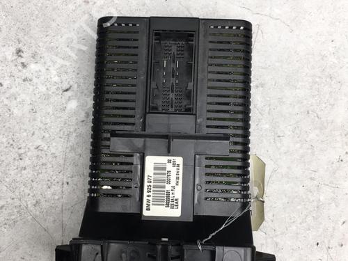 Used Headlight switch BMW 3 Touring (E46) 330 xi (231 hp) 25584518