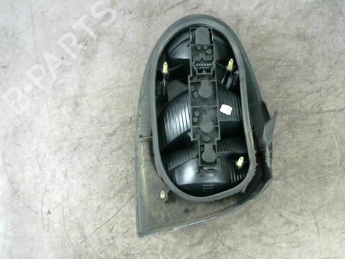 Højre baglygte RENAULT MEGANE I Coach (DA0/1_) 1.6 16V (DA0B, DA04, DA11) (107 hp) 25584209