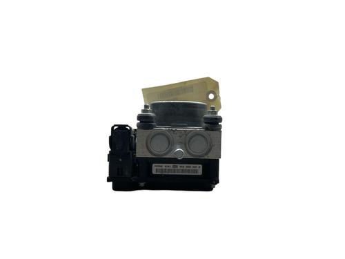 Used ABS pump RENAULT CLIO III (BR0/1, CR0/1) 1.5 dCi (BR17, CR17) (86 hp) 25507091