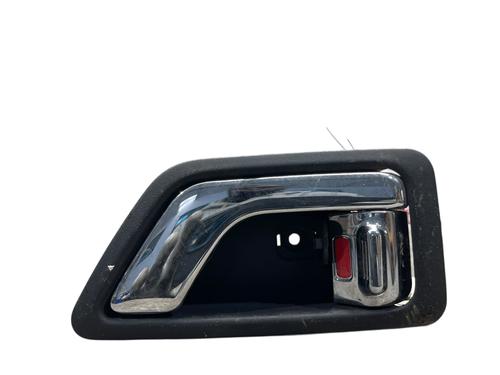 Used Front left interior door handle HYUNDAI GETZ (TB) 1.5 CRDi (88 hp) 26965321