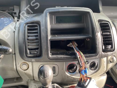 Left taillight RENAULT TRAFIC II Bus (JL) 2.0 dCi 90 (JL00, JL01, JL0H, JL0M, JL0P, JL0S) | BP30937305C34  - Image 7