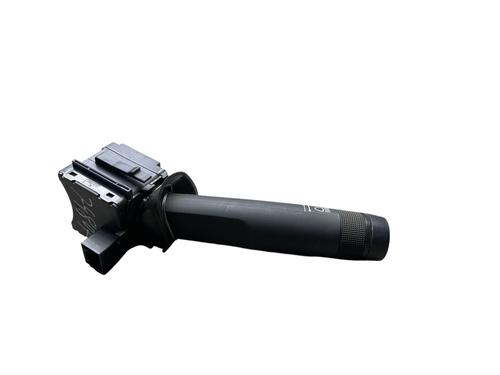 switch-opel-corsa-e-x15-2014-32774280 main image