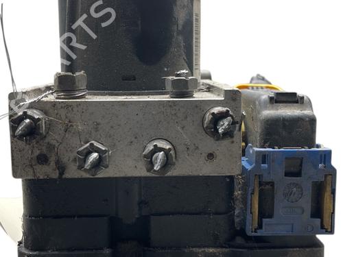 Used ABS pump ABS pump RENAULT TWINGO II (CN0_) 1.2 16V (CN04, CN0B) (75 hp) 26505382 26505382