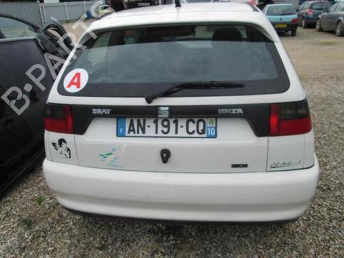 Left front fog light SEAT IBIZA II (6K1) 1.9 TDI | BP25522864C30 