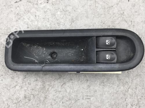 Used Left front window switch Left front window switch RENAULT TWINGO II (CN0_) 1.2 16V (CN04, CN0B) (75 hp) 25534480 25534480
