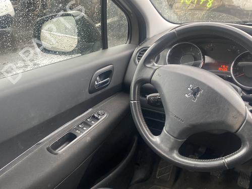 Radio PEUGEOT 5008 (0U_, 0E_) 2.0 HDi 150 / BlueHDi 150 | BP25541926E6 