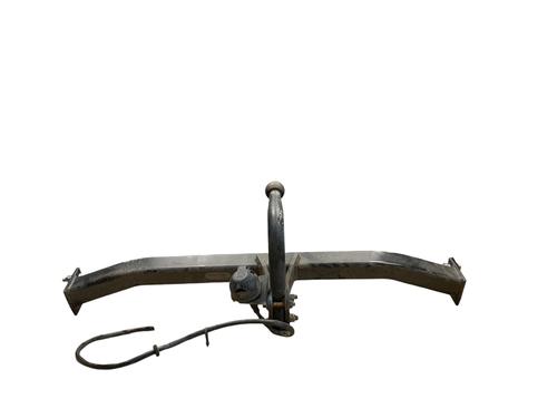 Used Tow ball/Mechanism RENAULT MEGANE III Grandtour (KZ0/1) 1.5 dCi (KZ09, KZ0D, KZ1G, KZ29, KZ14, KZ1W, KZ10, KZ1F,... (110 hp) 25548293