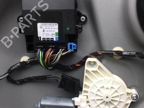 Used Rear right window mechanism Rear right window mechanism MERCEDES-BENZ B-CLASS Sports Tourer (W245) B 200 CDI (245.208) (140 hp) 25552079 25552079