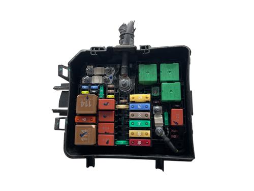 Used Fuse box Fuse box PEUGEOT 208 II (UB_, UP_, UW_, UJ_) 1.5 BlueHDI 100 (102 hp) 32686327 32686327