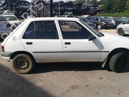 Left mirror PEUGEOT 205 II (20A/C) 1.1 | BP25577092C26