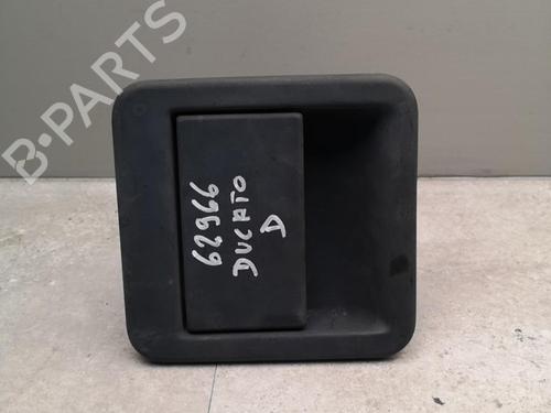Used Front right exterior door handle Front right exterior door handle 25579141 25579141