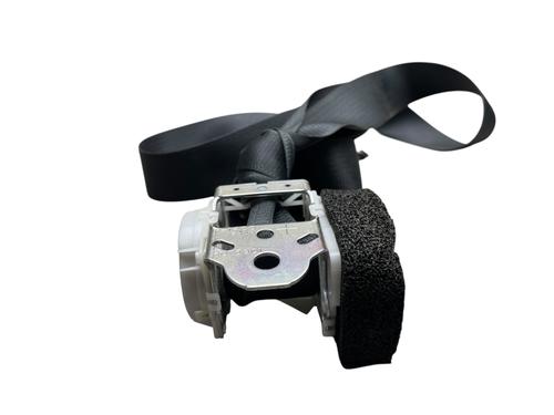 Used Rear left seatbelt Rear left seatbelt TOYOTA YARIS (_P13_) 1.4 D (NLP130_, NLP130) (90 hp) 30855839 30855839