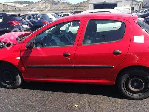 Left taillight PEUGEOT 206+ (2L_, 2M_) 1.4 HDi eco 70 | BP25552458C34 