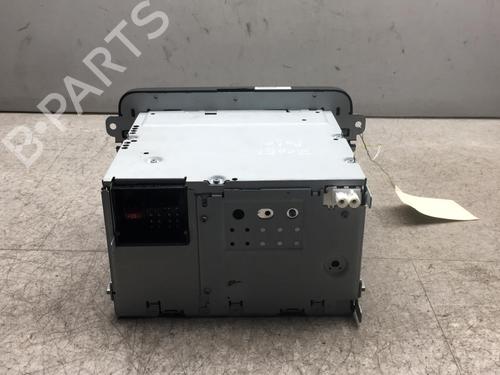 Used Radio VW POLO V (6R1, 6C1) 1.2 TDI (75 hp) 25570639