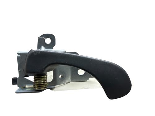 Used Front right interior door handle Front right interior door handle MITSUBISHI SPACE STAR MPV (DG_A) 1.3 16V (DG1A) (83 hp) 30156405 30156405