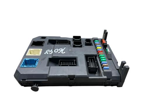 Used Fuse box PEUGEOT 207 (WA_, WC_) 1.6 HDi (92 hp) 31718501