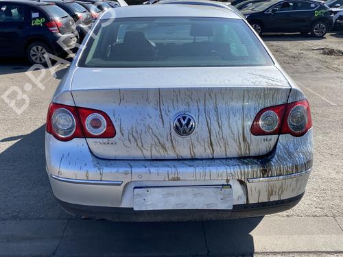 Left headlight VW PASSAT B6 (3C2) 1.9 TDI | BP25933582C28 
