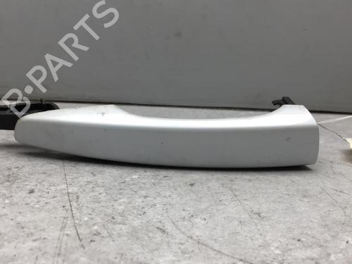Używane Klamka zewnętrzna drzwi przednich prawych CITROËN C4 CACTUS 1.6 BlueHDi 100 (99 hp) 25580787