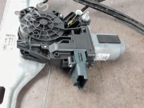 Lève-vitre avant droit RENAULT MEGANE IV Hatchback (B9A/M/N_) 1.5 dCi 110 (B9A3) (110 hp) 25519705