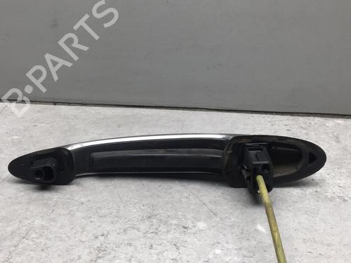 Używane Klamka zewnętrzna drzwi przednich prawych MINI MINI COUNTRYMAN (R60) Cooper D (112 hp) 25585045
