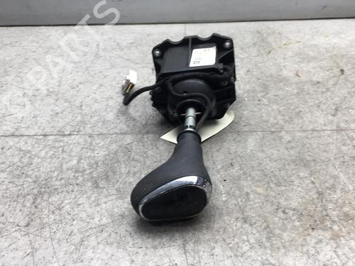 Used Gear lever Gear lever IVECO DAILY VI Van 33S16, 35S16, 35C16, 38S16, 40C16, 42S16, 50C16 (156 hp) 25548448 25548448