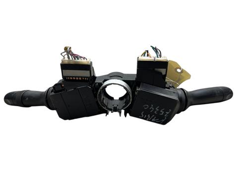 Używane Przełącznik zespolony kolumny kierowniczej TOYOTA YARIS (_P9_) 1.4 D-4D (NLP90_, NLP90R) (90 hp) 30003864