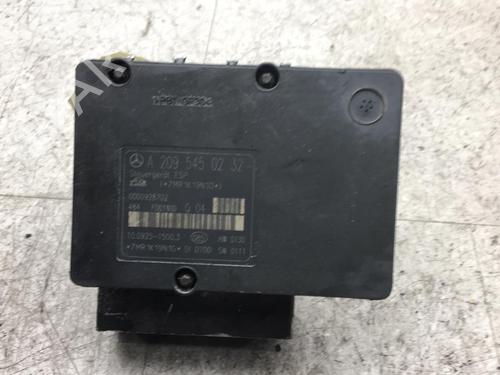 Used ABS pump MERCEDES-BENZ C-CLASS (W203) C 220 CDI (203.006) (136 hp) 25528914