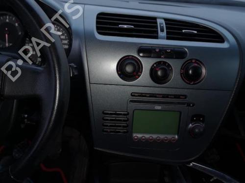 Rear right window mechanism SEAT LEON (1P1) 1.9 TDI | BP25532072C25 