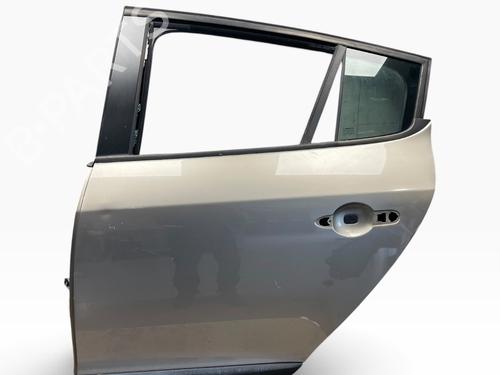 left-rear-door-renault-megane-iii-hatchback-bz01_-b3_-2008-36433988 main image