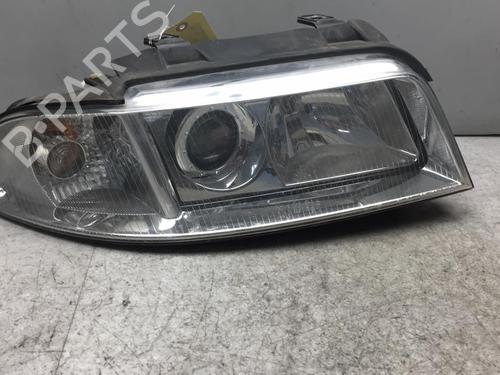 Used Right headlight Right headlight AUDI A4 B5 (8D2) 1.9 TDI (116 hp) 25576360 25576360