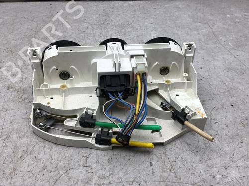 Commande Chauffage VW GOLF IV (1J1) 1.4 16V (75 hp) 25581911