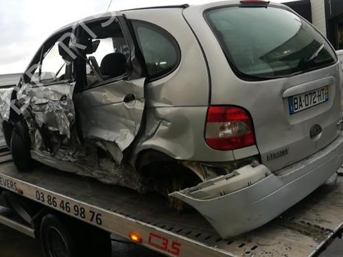 Højre baglygte RENAULT SCÉNIC I MPV (JA0/1_, FA0_) 1.6 (JA00, JA16, JA15, JA19, JA1V, JA2B, JA2C, JA0B,... | BP25532602C35 