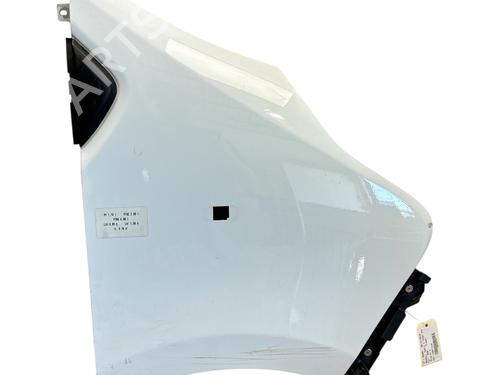 Used Right front fenders Right front fenders 37086421 37086421