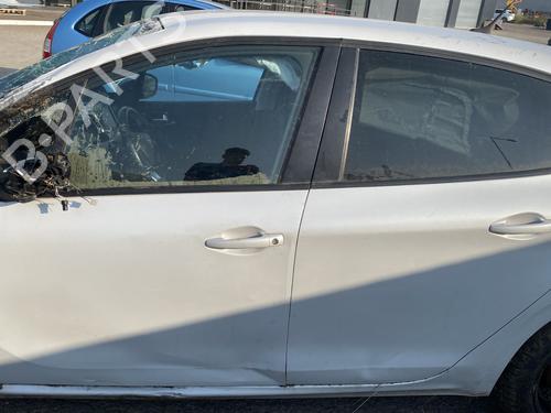 Right front fog light PEUGEOT 208 I (CA_, CC_) 1.6 HDi / BlueHDi 75 | BP29975918C31