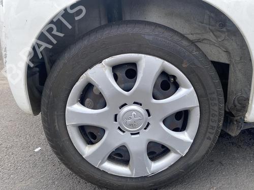 Right taillight PEUGEOT 107 (PM_, PN_) 1.0 | BP25520716C35 