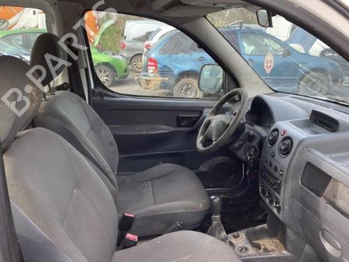 Front right lock CITROËN BERLINGO / BERLINGO FIRST MPV (MF_, GJK_, GFK_) 1.6 HDI 90 (MF9HX) | BP25567329C97 