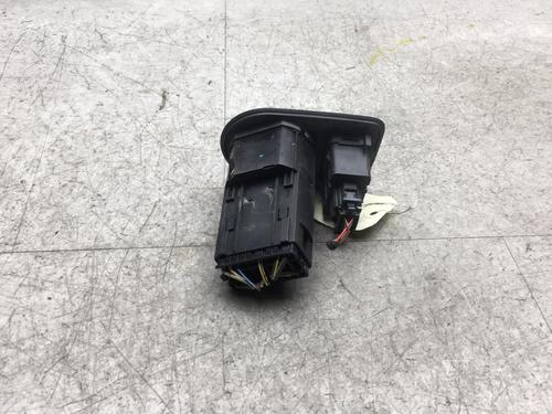 Used Headlight switch SEAT IBIZA IV (6J5, 6P1) 1.4 (85 hp) 25509809