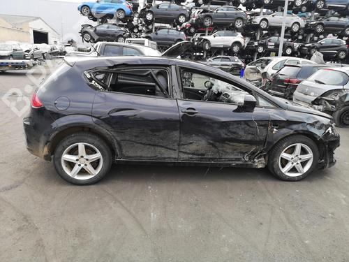 Right tailgate light SEAT LEON (1P1) 1.6 TDI | BP25525112C80 