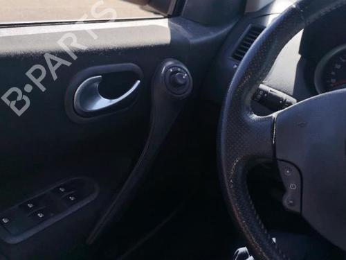 Left mirror RENAULT MEGANE II (BM0/1_, CM0/1_) 1.5 dCi (BM02, BM13, BM2A, CM02, CM13) | BP25559486C26 