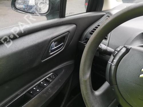 Right headlight CITROËN C4 I (LC_) 1.6 HDi | BP31357465C29