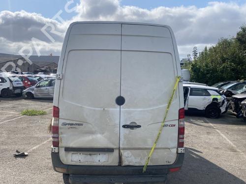 Front right lock MERCEDES-BENZ SPRINTER 3-t Van (B906) 209 CDI (906.611, 906.613) | BP25507108C97 