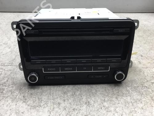 Used Radio VW GOLF VI (5K1) 1.6 TDI (105 hp) 25570568