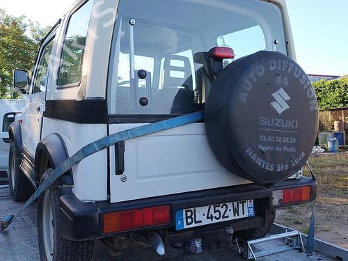 Brugte SUZUKI SAMURAI Closed Off-Road Vehicle (SJ_) 1.9 D All-wheel Drive (64 hp) 2501617