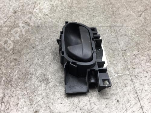 Used Front left interior door handle Front left interior door handle PEUGEOT EXPERT Van (V_) 2.0 BlueHDi 120 (122 hp) 25501839 25501839