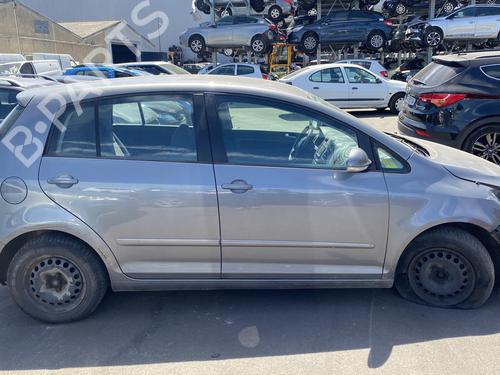 Headrest VW GOLF PLUS V (5M1, 521) 1.9 TDI | BP25532806I31 